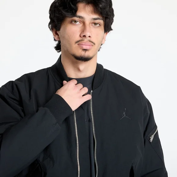 Nike Air Jordan Essentials Renegade Bomber Jacket HF9325-010 Nwt $275 Sz Large